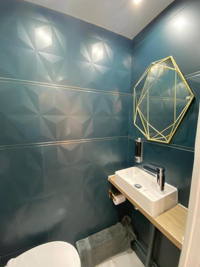 Beautiful Mini Loft Near Saint-Lazare Apart otel Paris Dış mekan fotoğraf