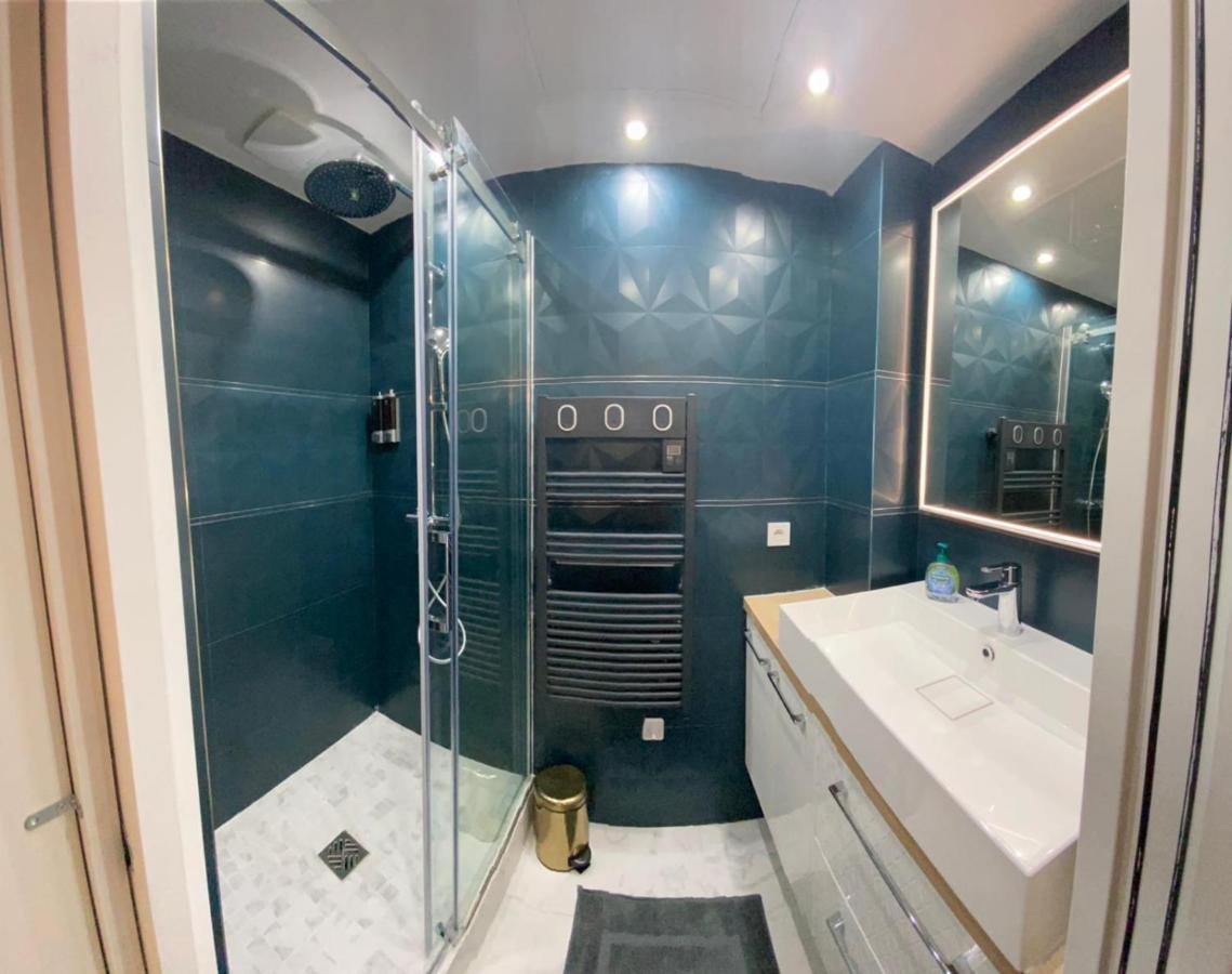 Beautiful Mini Loft Near Saint-Lazare Apart otel Paris Dış mekan fotoğraf