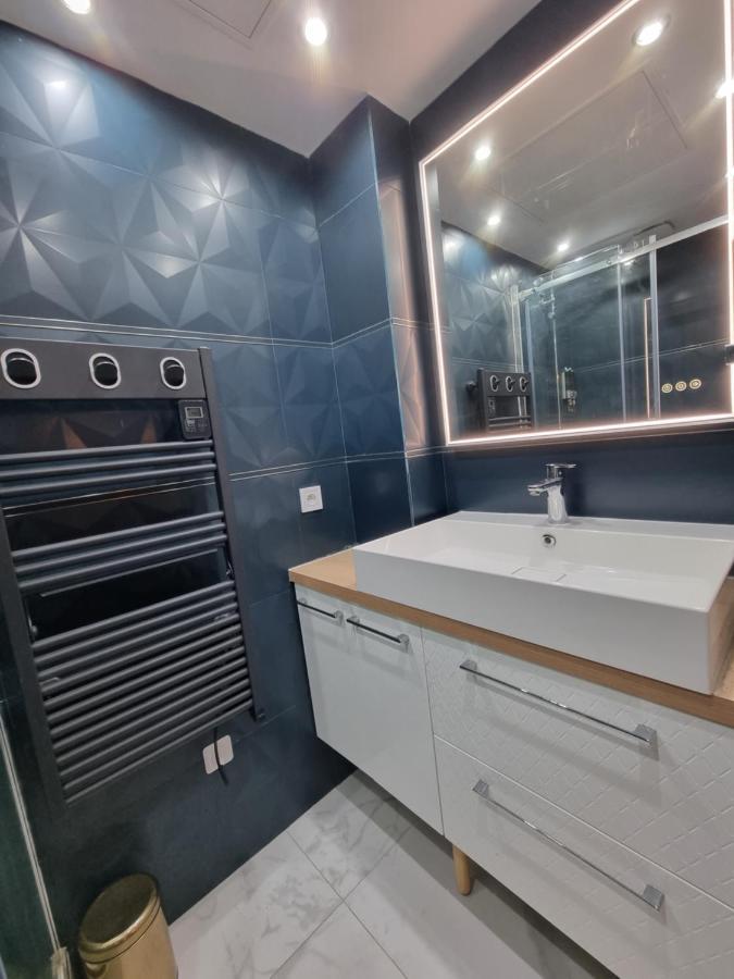 Beautiful Mini Loft Near Saint-Lazare Apart otel Paris Dış mekan fotoğraf